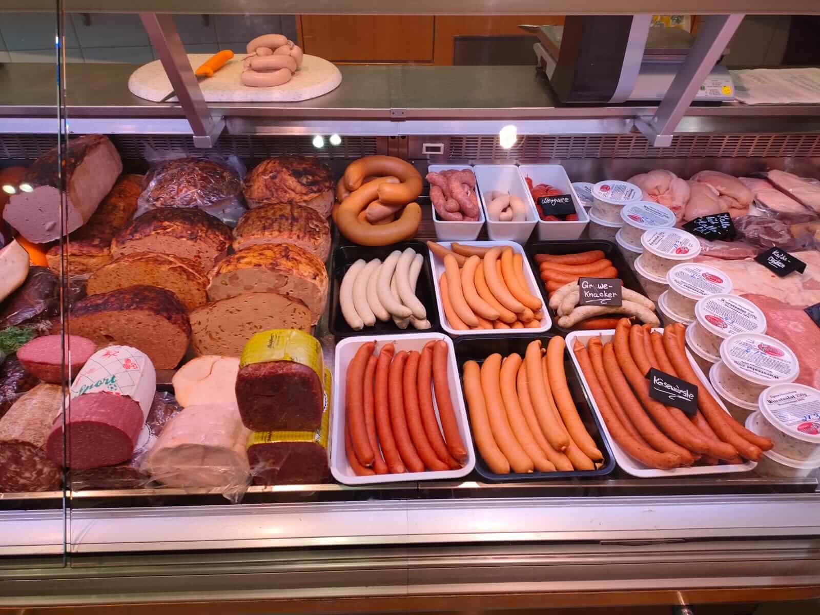 WhatsApp Image 2025-03-19 at 09.17.35 (2) (1)